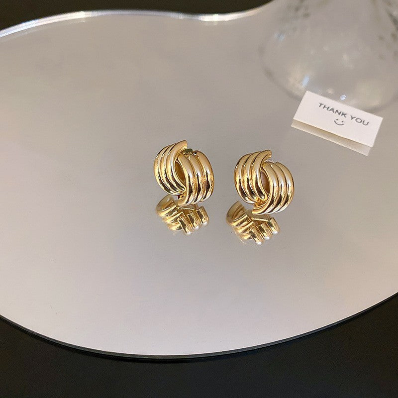 金色珍珠蝴蝶復古耳釘
