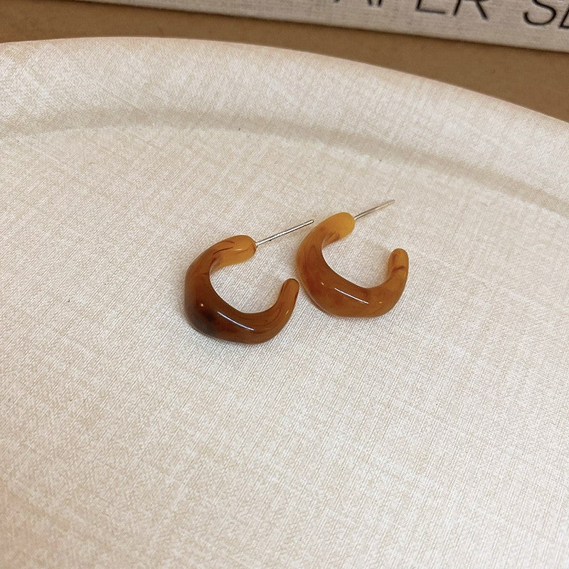 棕色樹脂U形復古耳扣