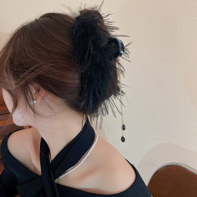 秋冬超仙鴕鳥毛發夾小眾設計高級感ins抓夾后腦勺盤發鯊魚夾發飾