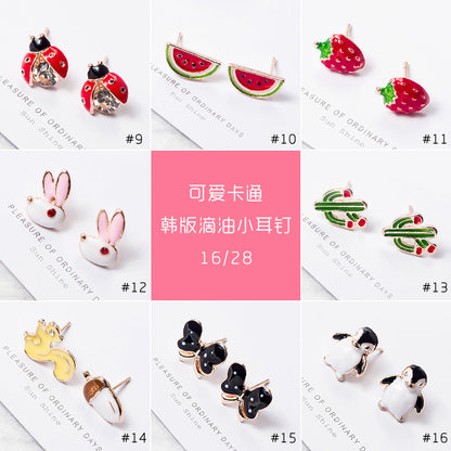 琺瑯小熊卡通耳環－6紅脣珍珠款細節｜https://igowo.tw/