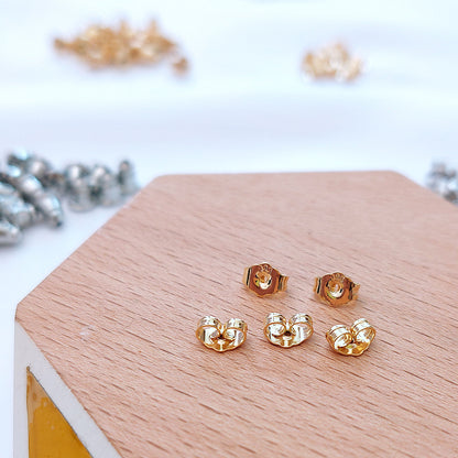蝴蝶簡約耳環－細節特寫1｜https://igowo.tw/