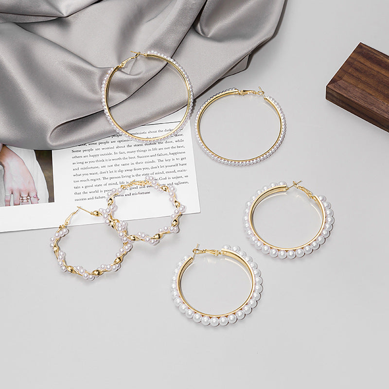 珍珠扭紋圓圈誇張耳環－商品主圖｜https://igowo.tw/