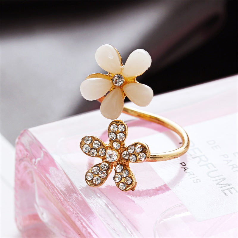 貓眼石花朵微鑲戒指－商品主圖｜https://igowo.tw/