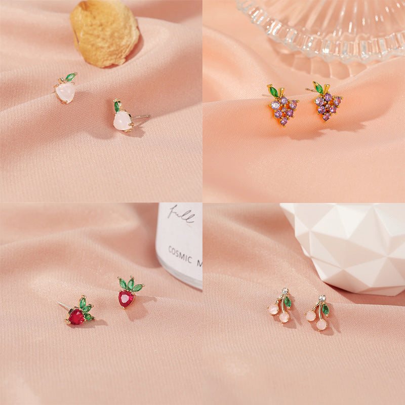 草莓水果耳釘－商品主圖｜https://igowo.tw/