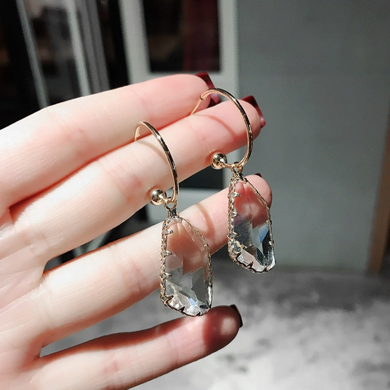 水晶不規則簡約耳環－商品主圖｜https://igowo.tw/