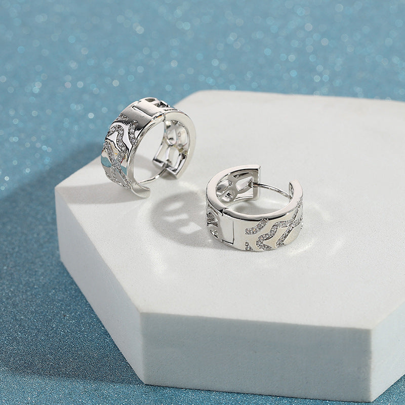 S925黑色鋯石耳扣－1#銀色耳圈款細節｜https://igowo.tw/