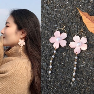 珍珠花朵圓圈流蘇耳釘－商品主圖｜https://igowo.tw/