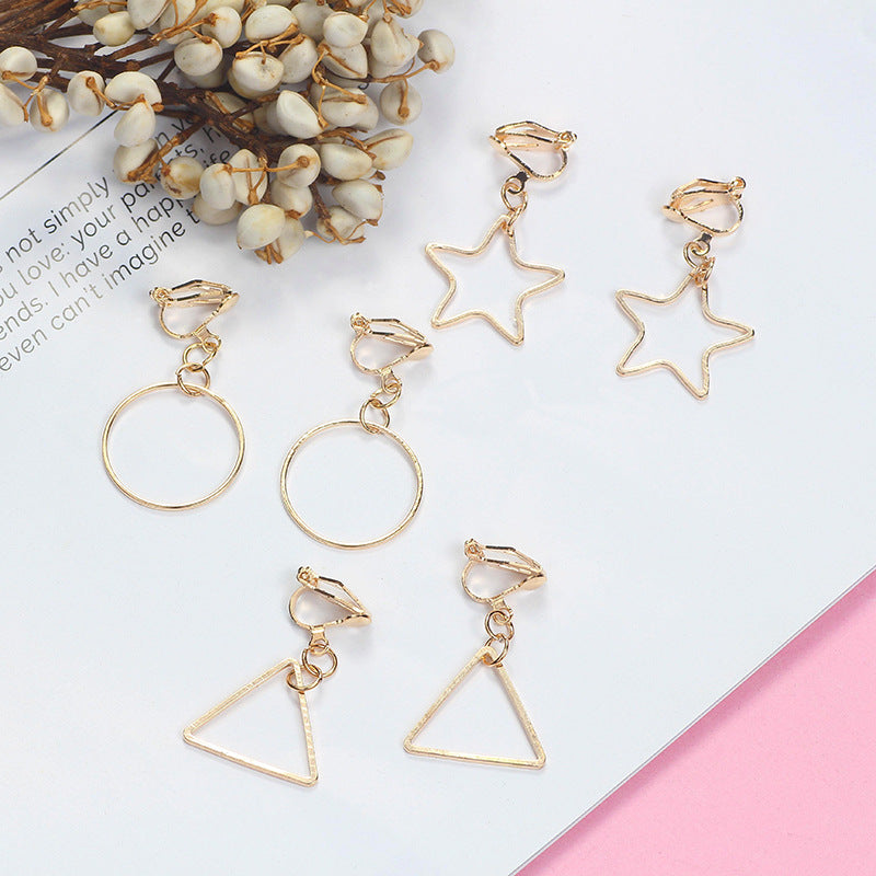 星星三角形簡約耳夾－商品主圖｜https://igowo.tw/