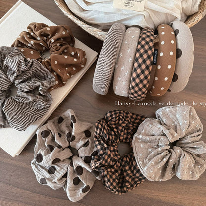 棕色布面波點髮圈－商品主圖｜https://igowo.tw/
