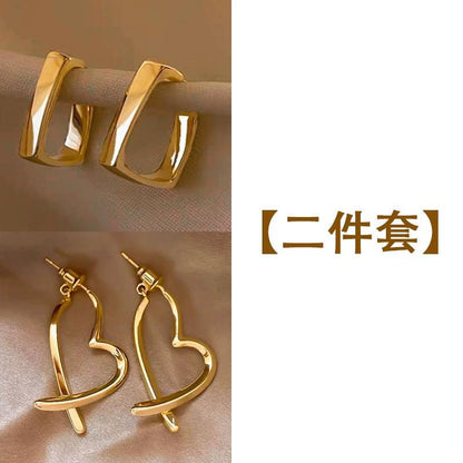 金屬復古耳釘－細節特寫5｜https://igowo.tw/
