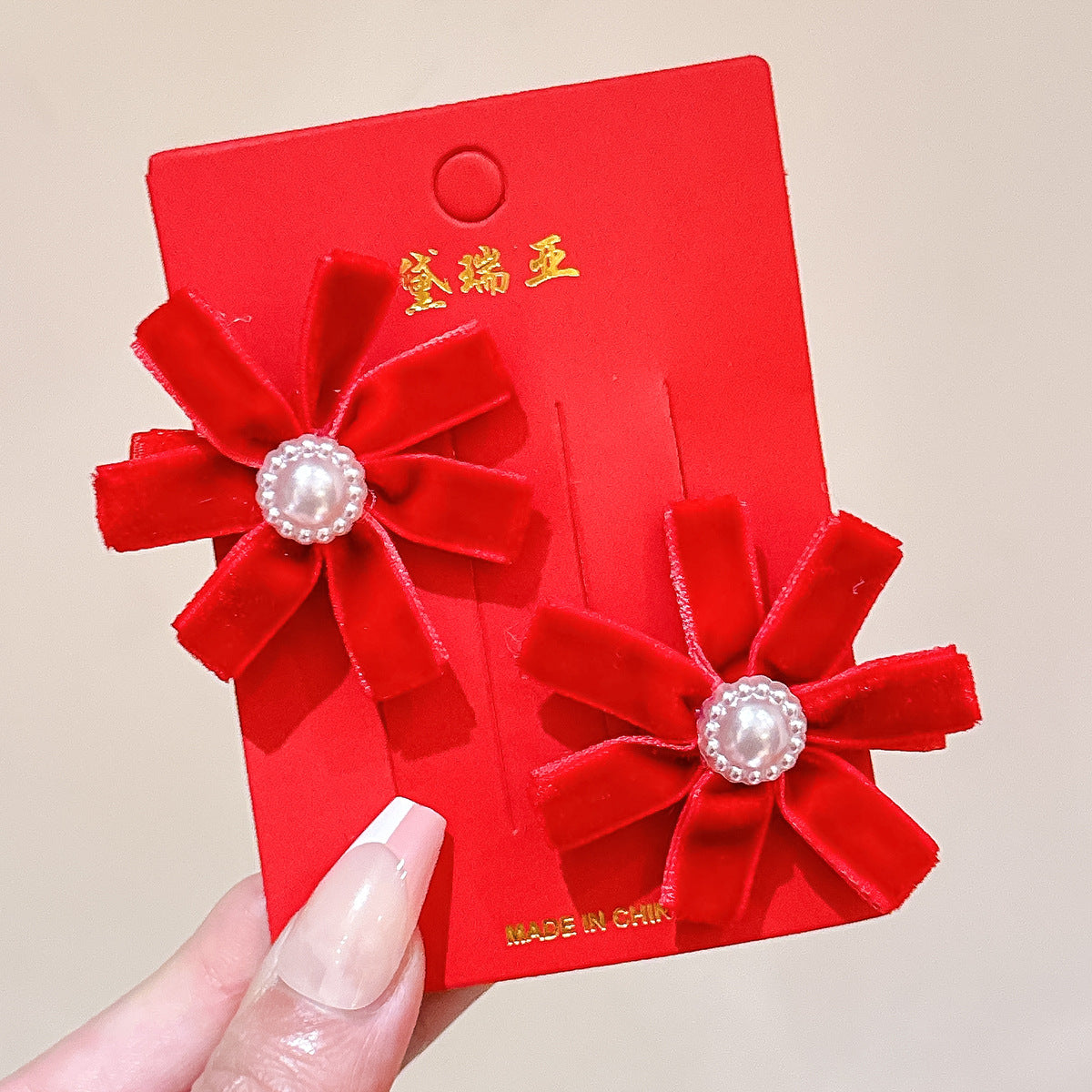 絨面蝴蝶結復古髮夾－細節特寫12｜https://igowo.tw/