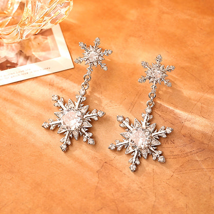 鋯石雪花長版立體耳釘－商品主圖｜https://igowo.tw/