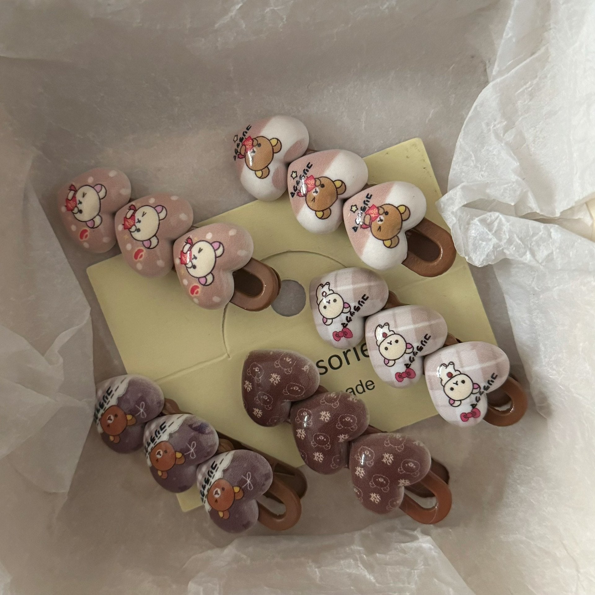 棕色愛心小熊髮夾－商品主圖｜https://igowo.tw/