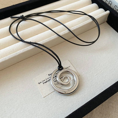皮革流蘇墜飾項鍊－31#項鍊-咖色-皮革款細節｜https://igowo.tw/