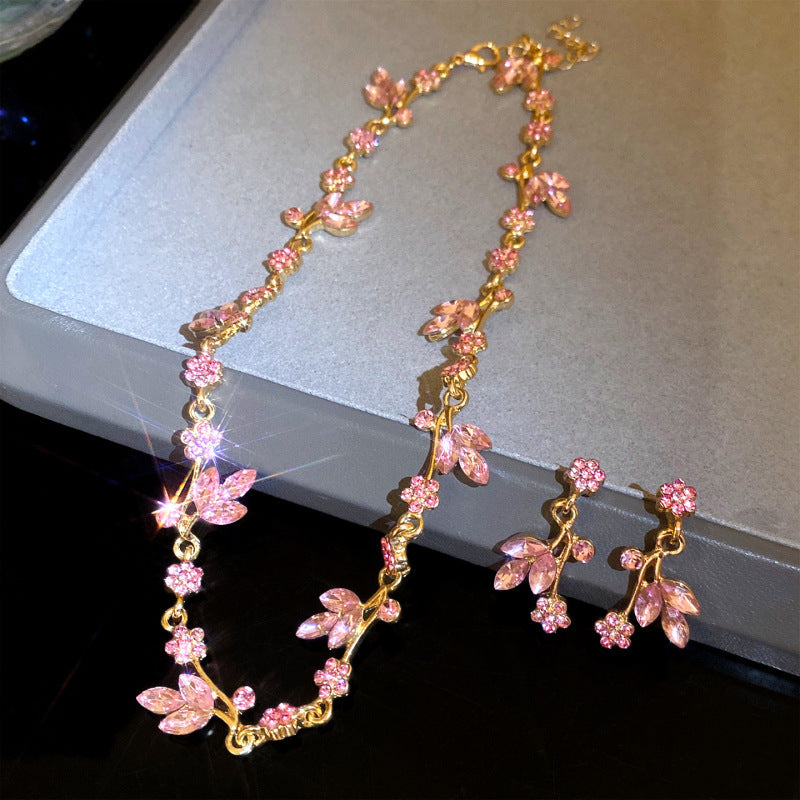 花朵鑲鑽復古項鍊