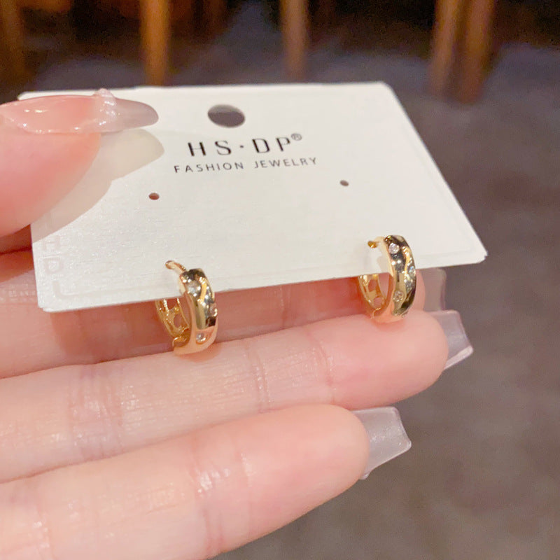 金屬小巧簡約耳扣－商品主圖｜https://igowo.tw/