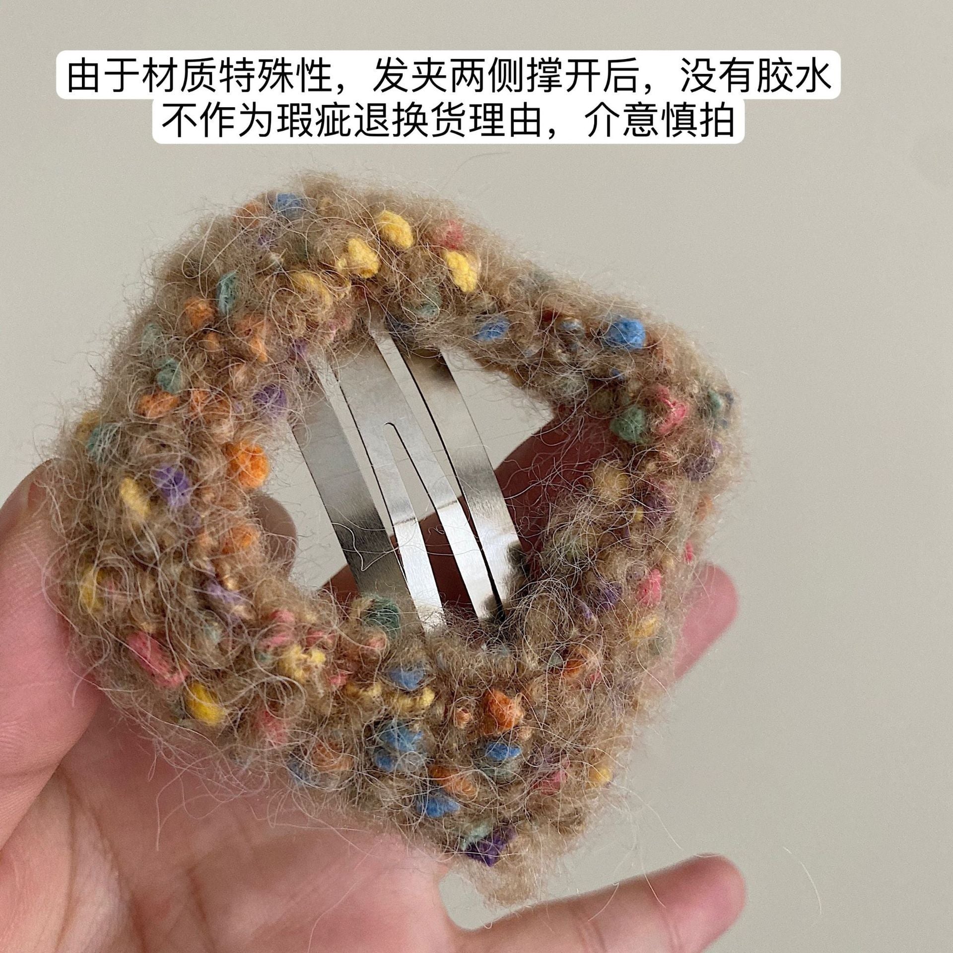 彩色絨面髮夾－彩點點-綠色款實拍｜https://igowo.tw/