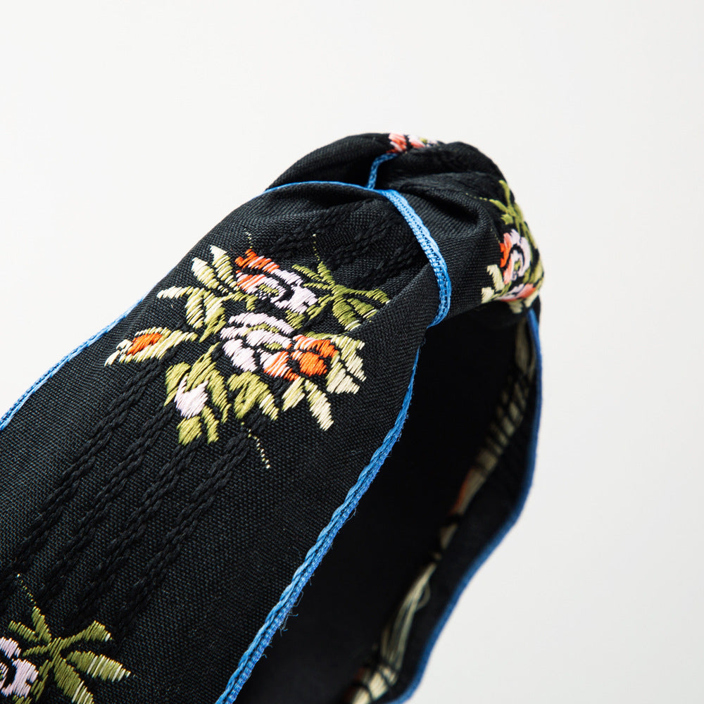 布面交叉刺繡髮箍－黑花款實拍｜https://igowo.tw/