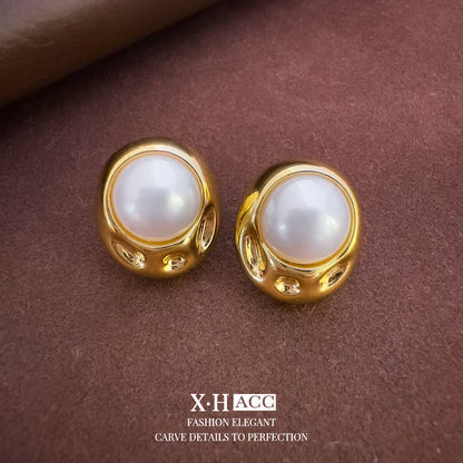 金色珍珠橢圓耳釘－商品主圖｜https://igowo.tw/