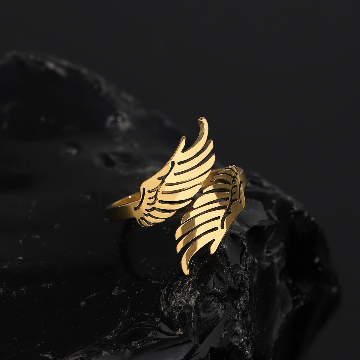 金屬天使翅膀復古戒指－細節特寫10｜https://igowo.tw/