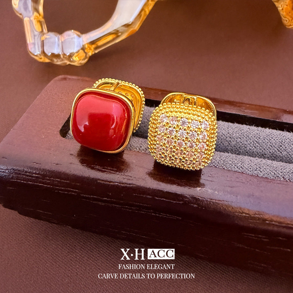 復古紅琺瑯幾何耳釘－細節特寫47｜https://igowo.tw/