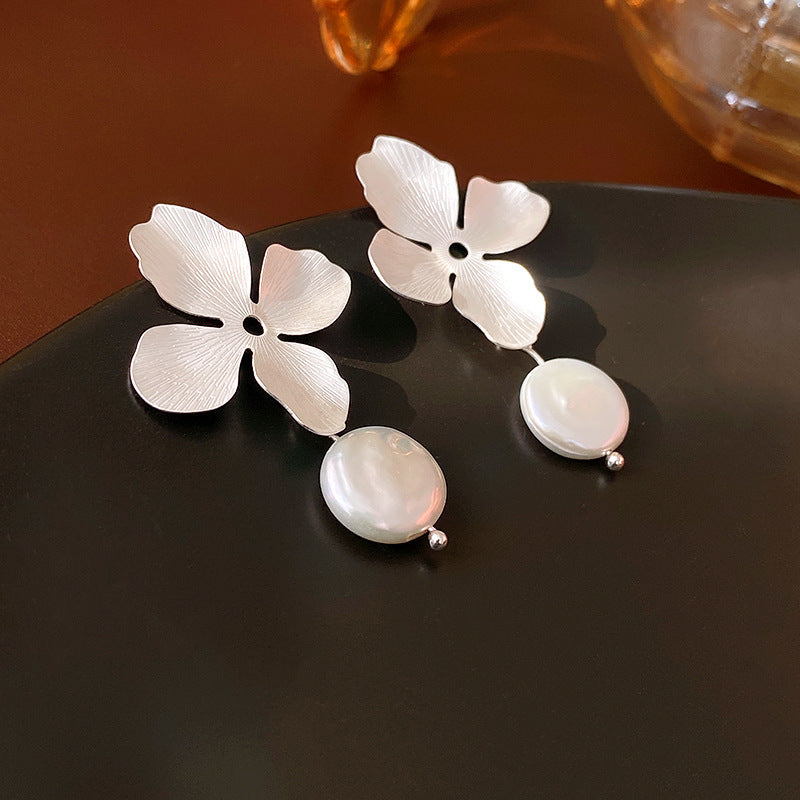 真金電鍍銀針超仙珍珠花朵耳釘時尚氣質耳環輕奢高級感耳飾女