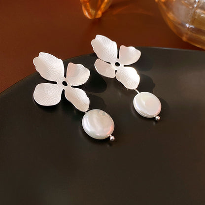 真金電鍍銀針超仙珍珠花朵耳釘時尚氣質耳環輕奢高級感耳飾女