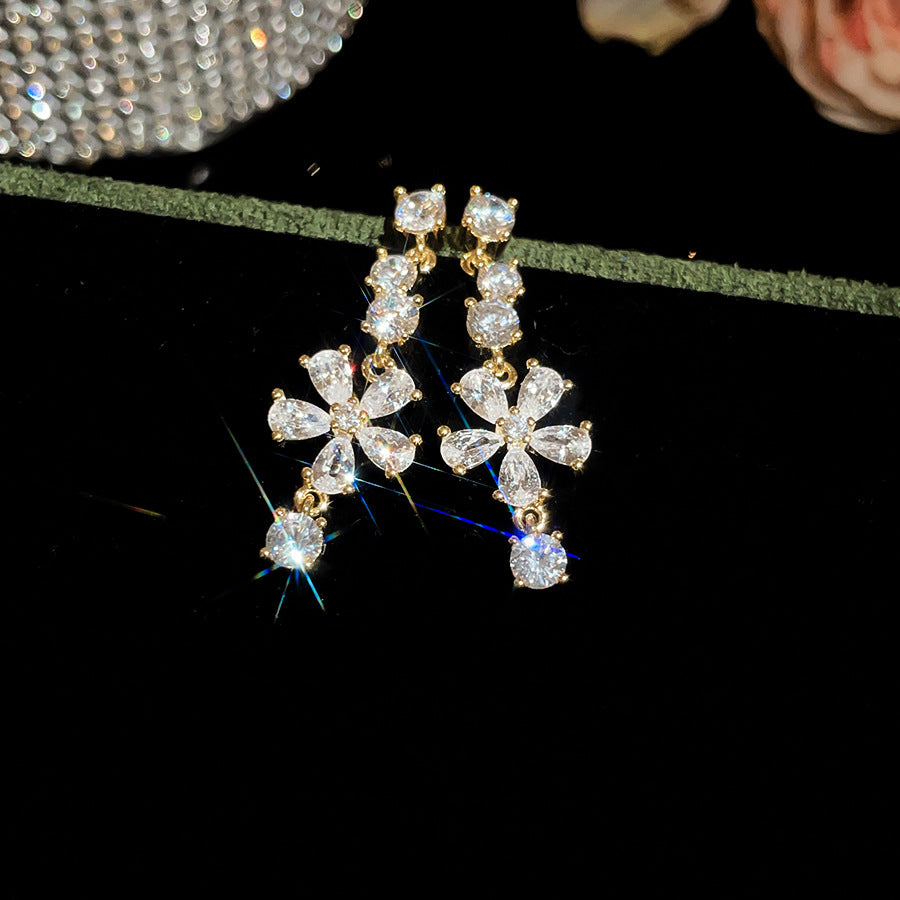 金色鋯石花朵電鍍耳釘
