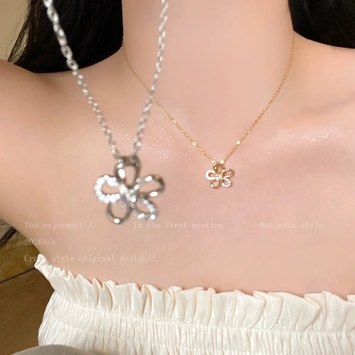 鋯石花朵鏤空項鍊－商品主圖｜https://igowo.tw/