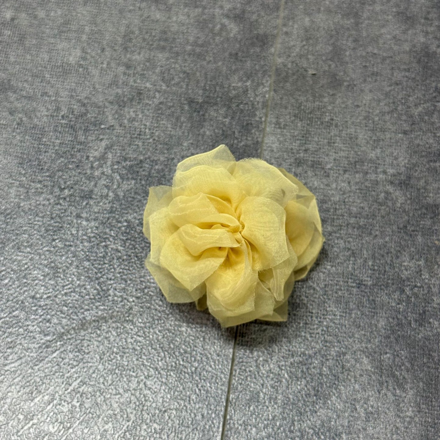 網紗花朵鯊魚夾
