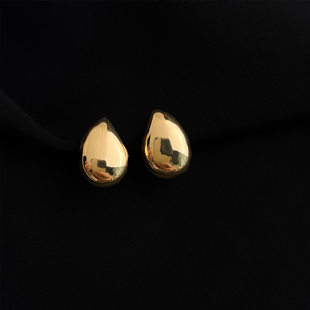 金色簡約耳夾－細節特寫20｜https://igowo.tw/