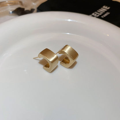 金屬圓形誇張耳環－41#耳扣-金色款細節30｜https://igowo.tw/