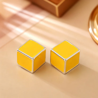 繽紛琺瑯幾何耳釘－第二視角實拍｜https://igowo.tw/