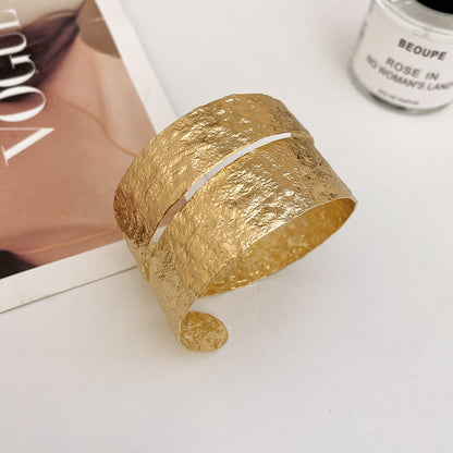 歐美跨境金屬褶皺不規則圓形開口手鐲輕奢高級感手環巨好看手飾女