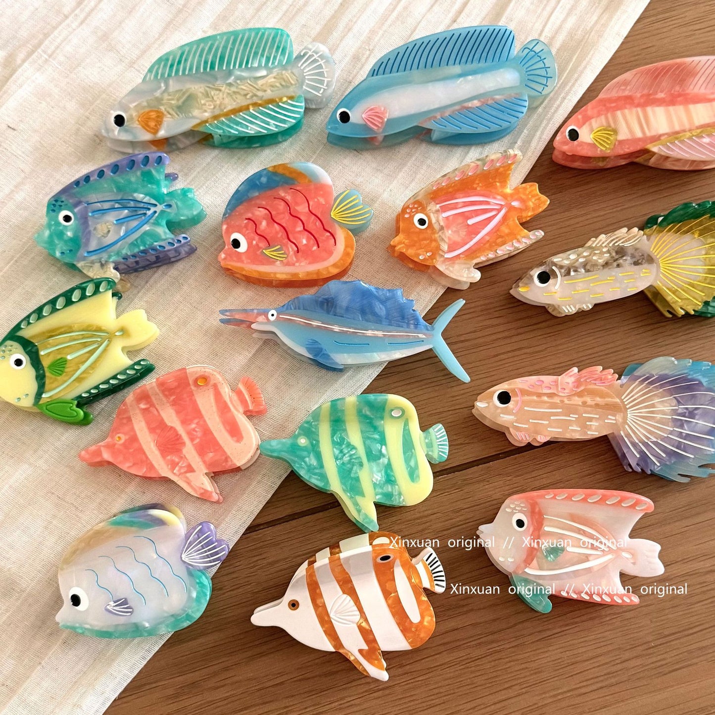 醋酸板材鯊魚夾－綠色長嘴魚款實拍｜https://igowo.tw/
