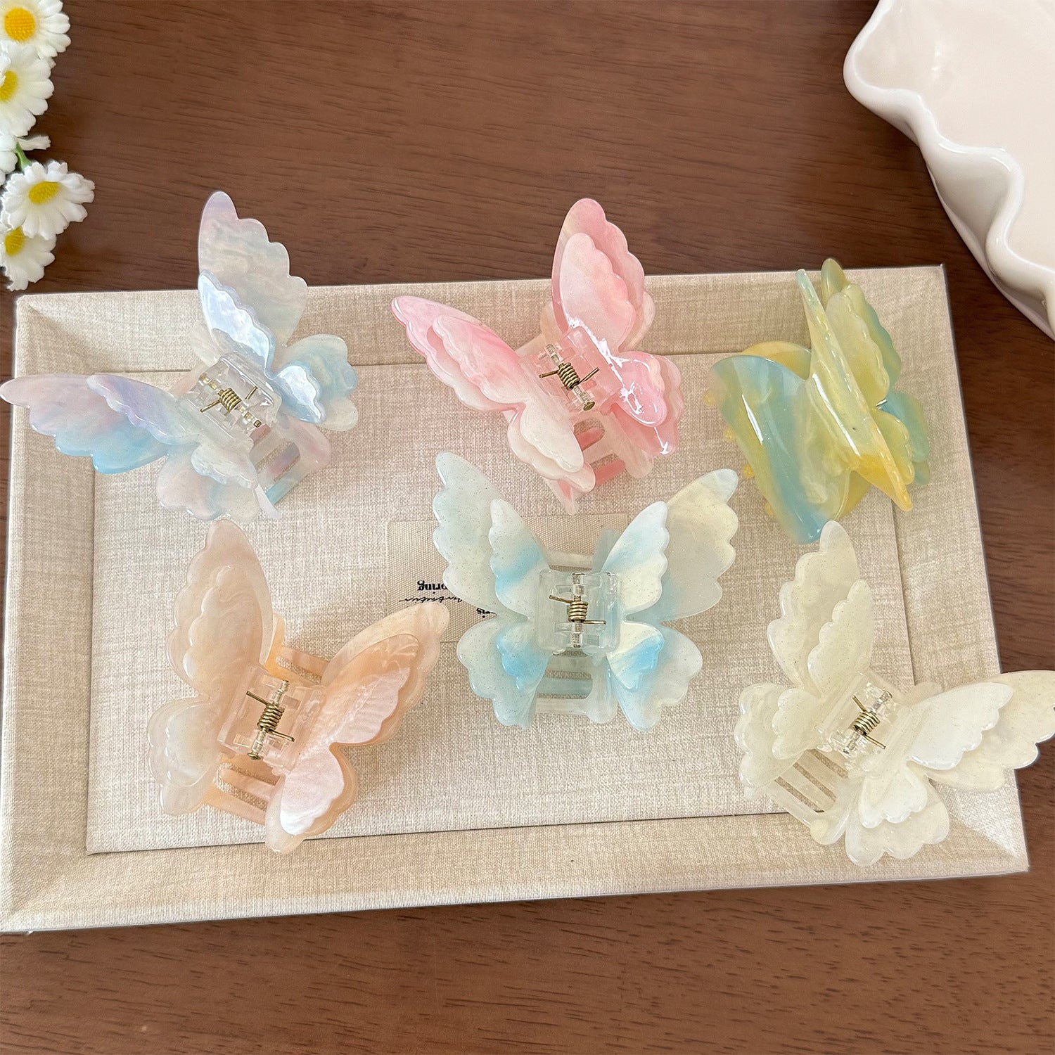 醋酸板材蝴蝶雙層髮夾－商品主圖｜https://igowo.tw/