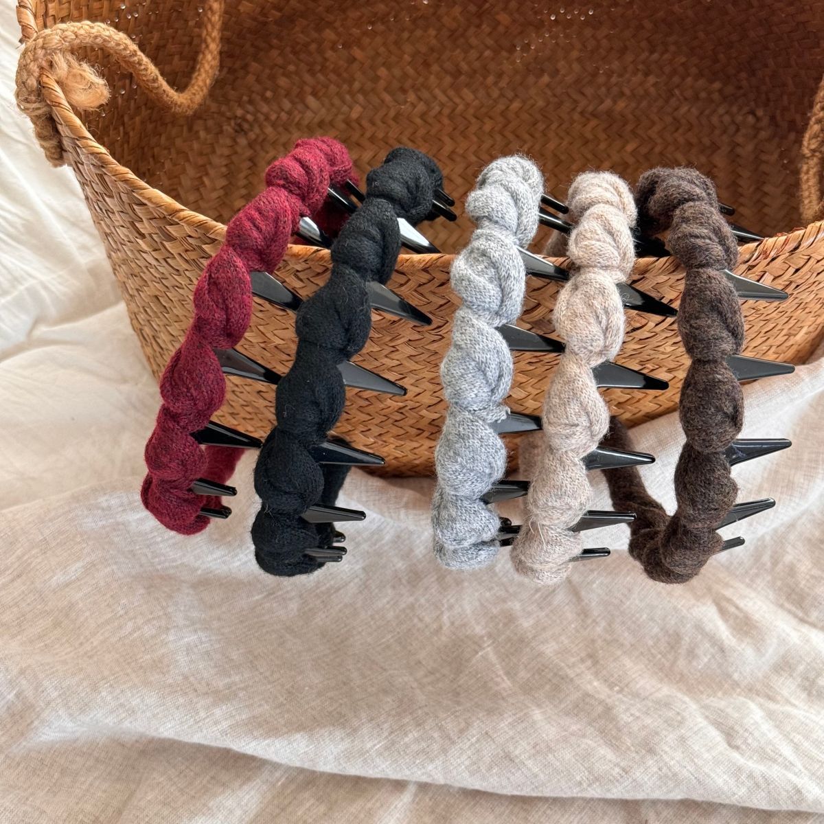 扭紋纏繞髮箍－長齒纏繞箍-紅色款實拍｜https://igowo.tw/