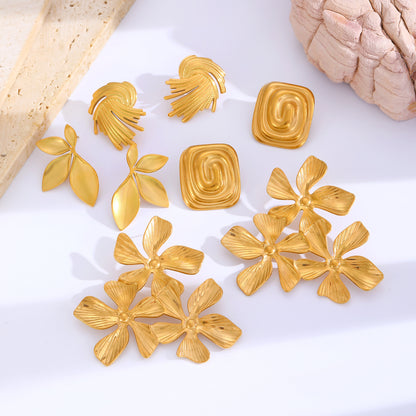 不鏽鋼花朵電鍍耳環－細節特寫1｜https://igowo.tw/