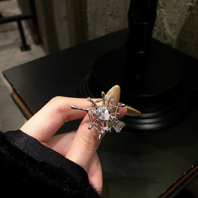鋯石幾何可調式戒指－細節特寫50｜https://igowo.tw/