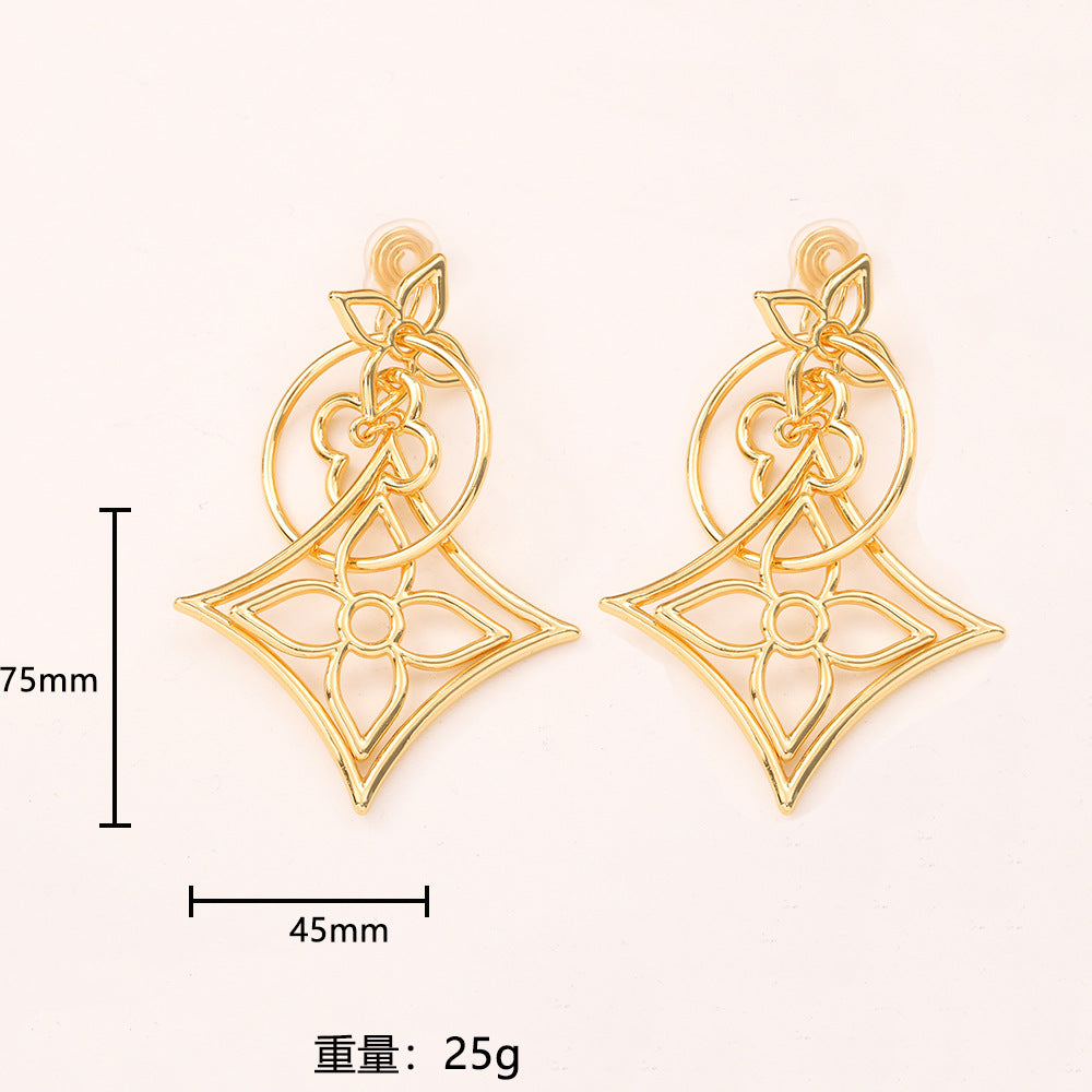 金屬菱形鏤空復古耳環－細節特寫2｜https://igowo.tw/