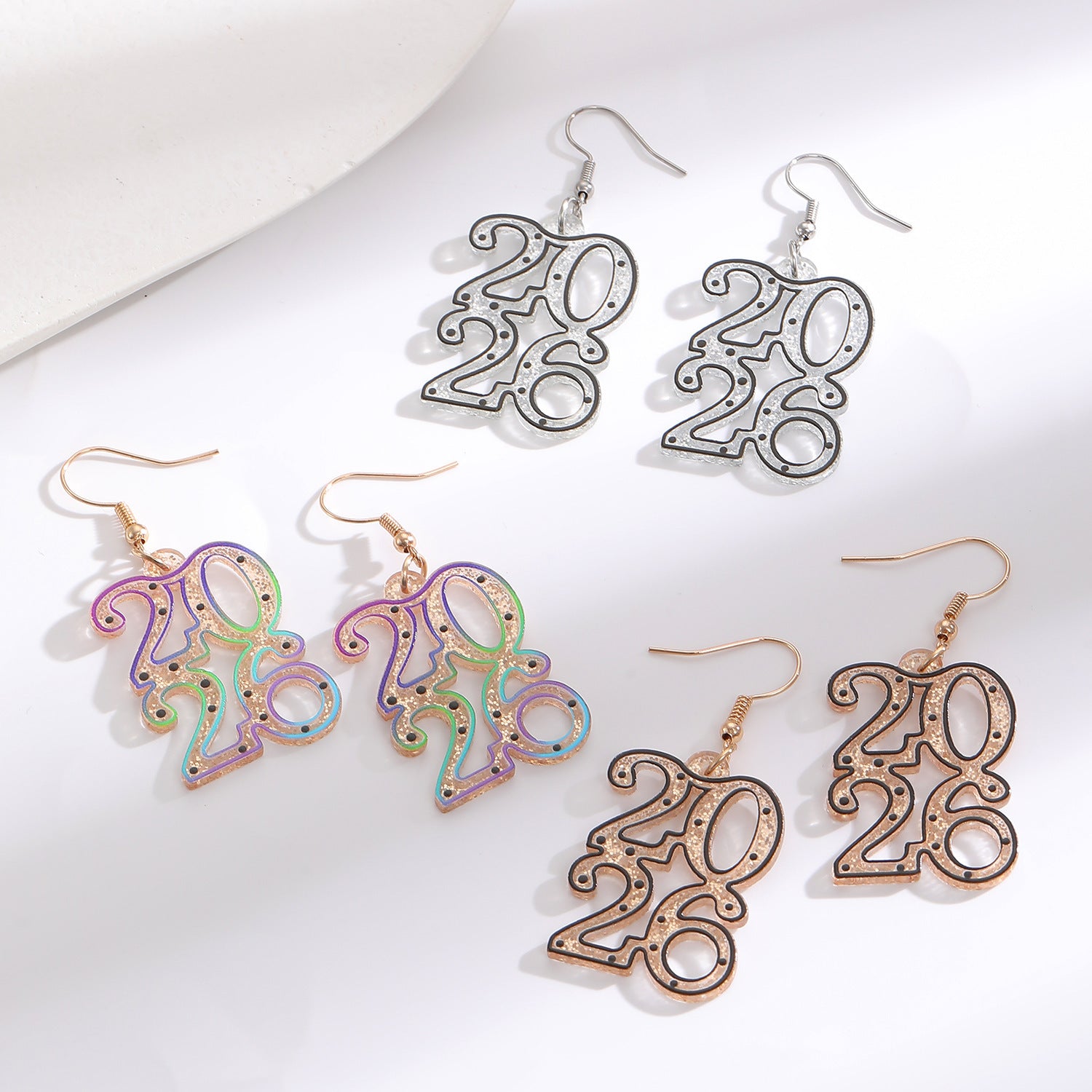 星星字母耳環－白K 0490款實拍｜https://igowo.tw/