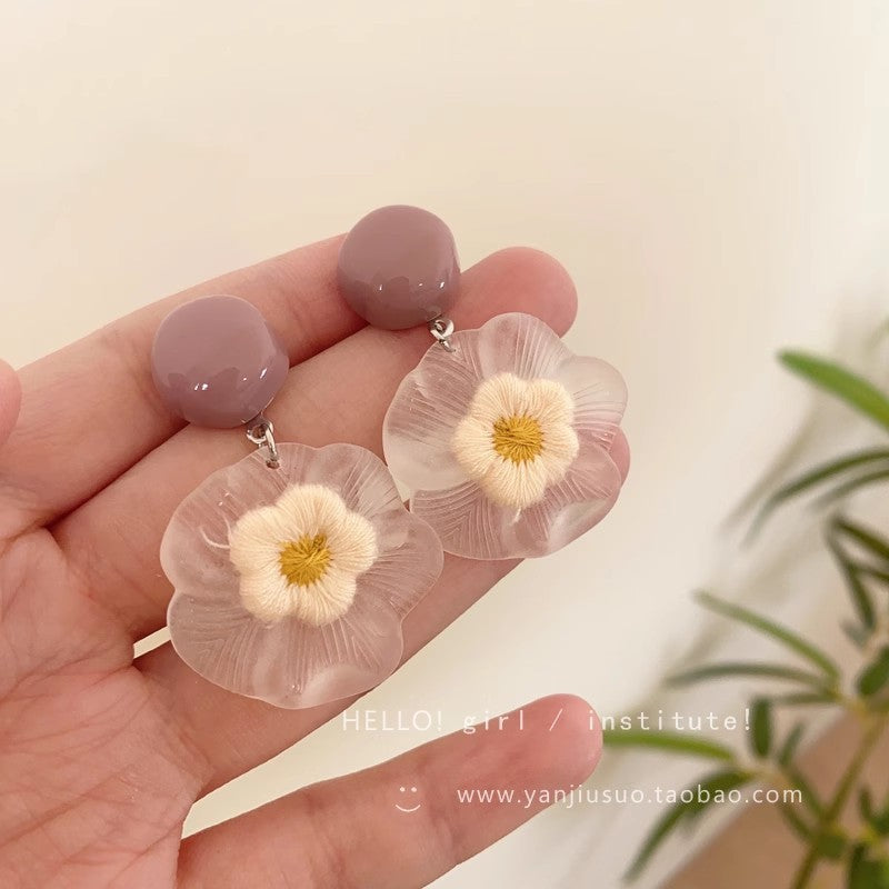 透明花朵誇張耳環