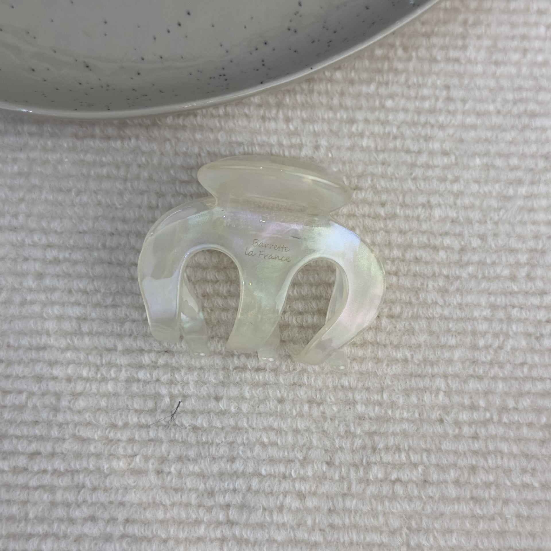 醋酸板材南瓜鯊魚夾－粉杏款細節｜https://igowo.tw/