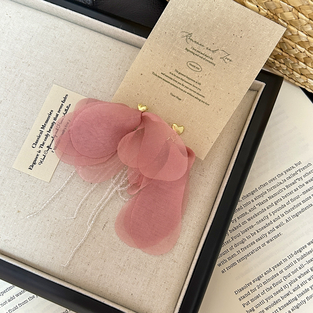 串珠網紗愛心流蘇耳環