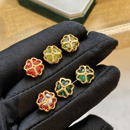 彩色鋯石花朵鏤空耳釘－商品主圖｜https://igowo.tw/