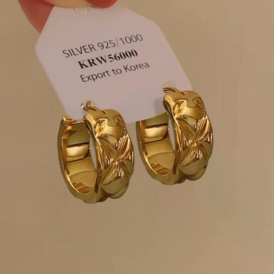 金色金屬菱形電鍍耳扣－商品主圖｜https://igowo.tw/