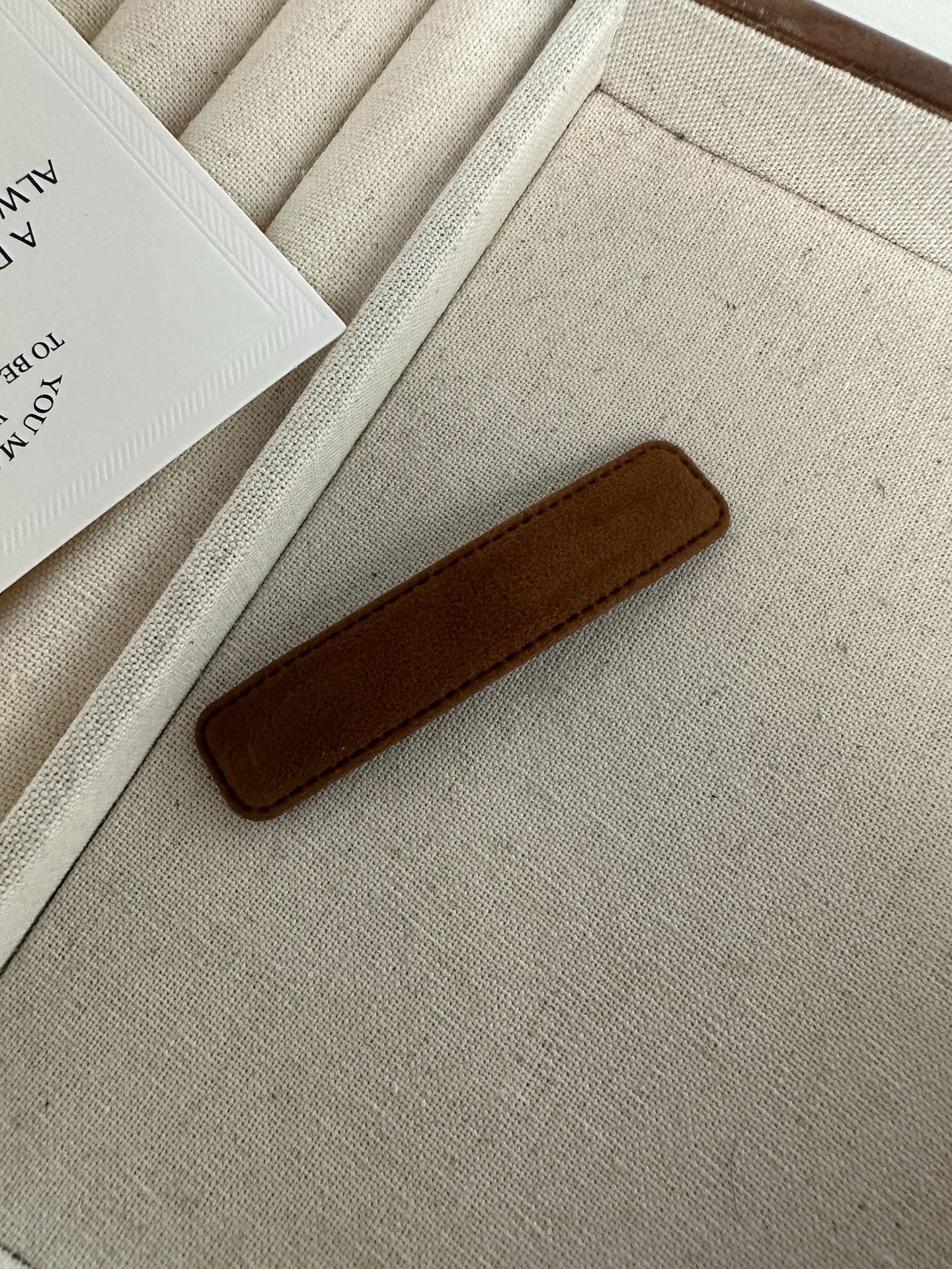 絨面簡約髮夾