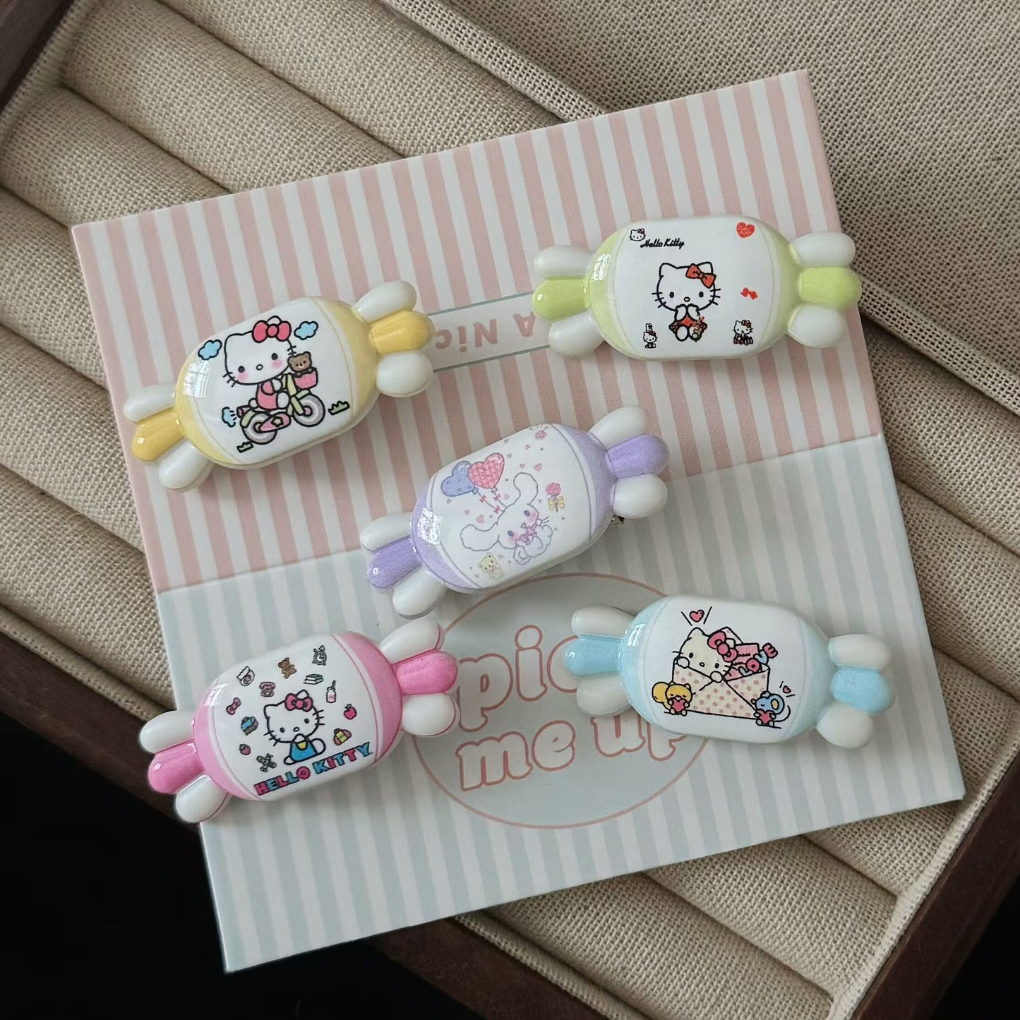 彩色貓咪髮夾－商品主圖｜https://igowo.tw/