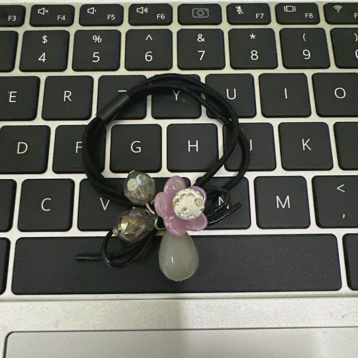 簡約經典髮圈－細節特寫6｜https://igowo.tw/