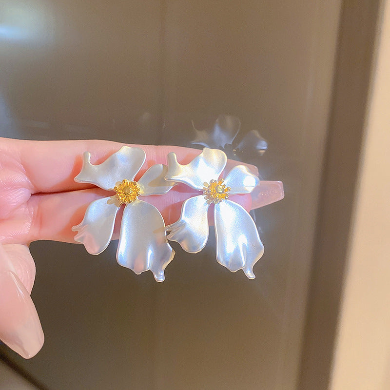 金屬花朵耳環